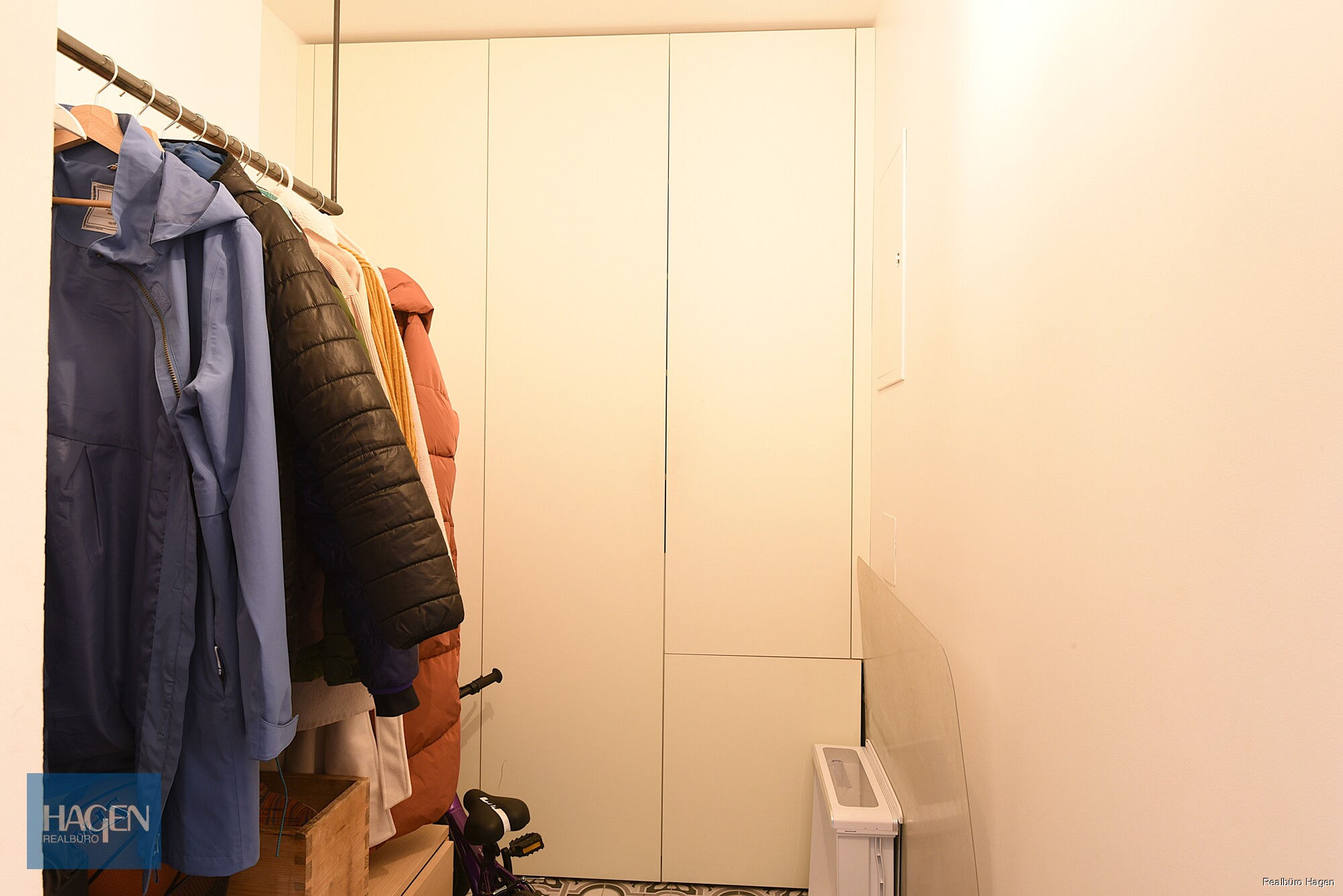 Abstellraum mit Garderobe