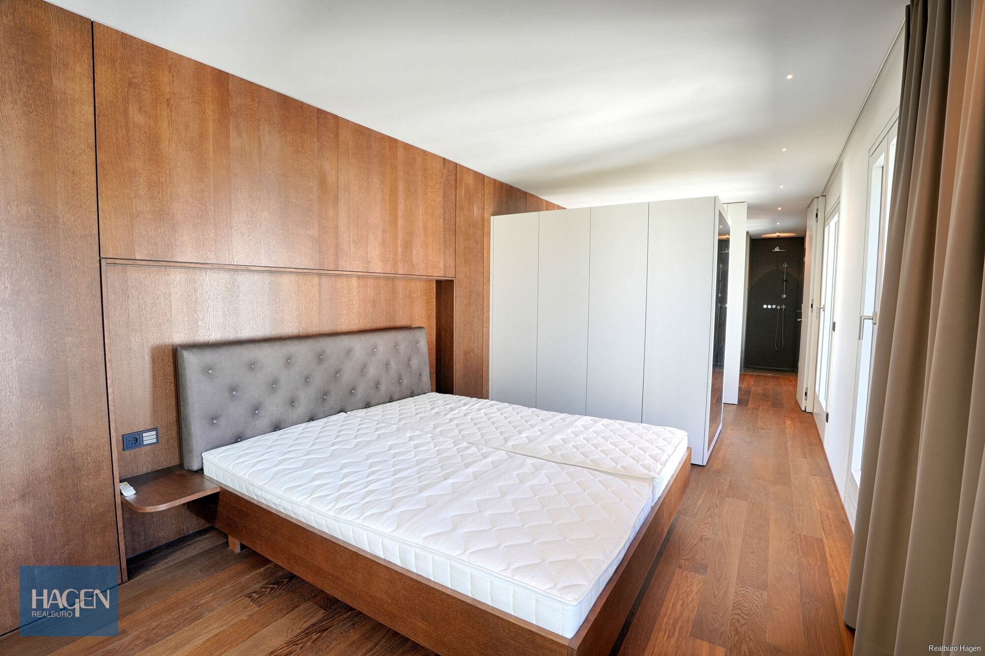 Hauptschlafzimmer