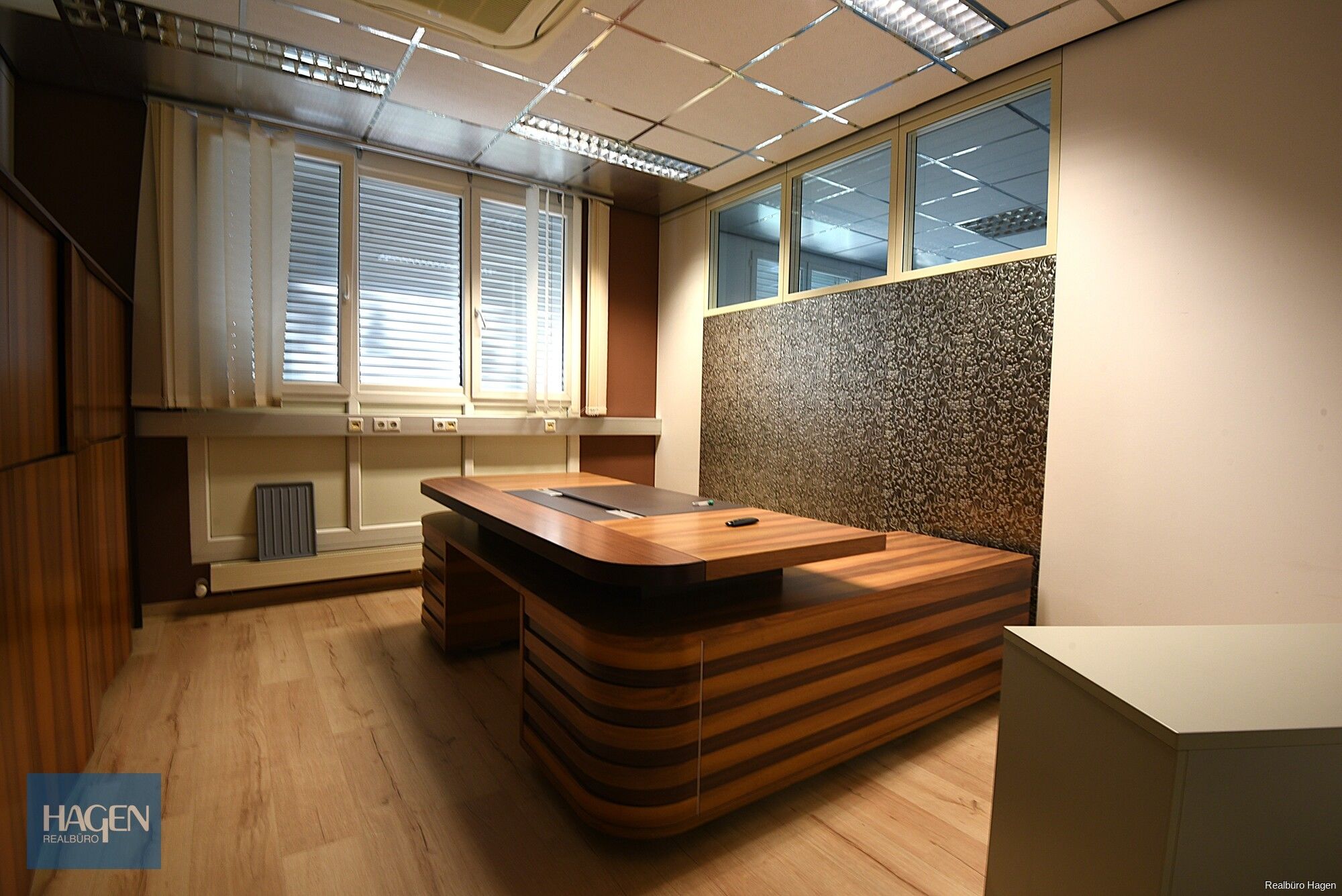 B&uuml;ro