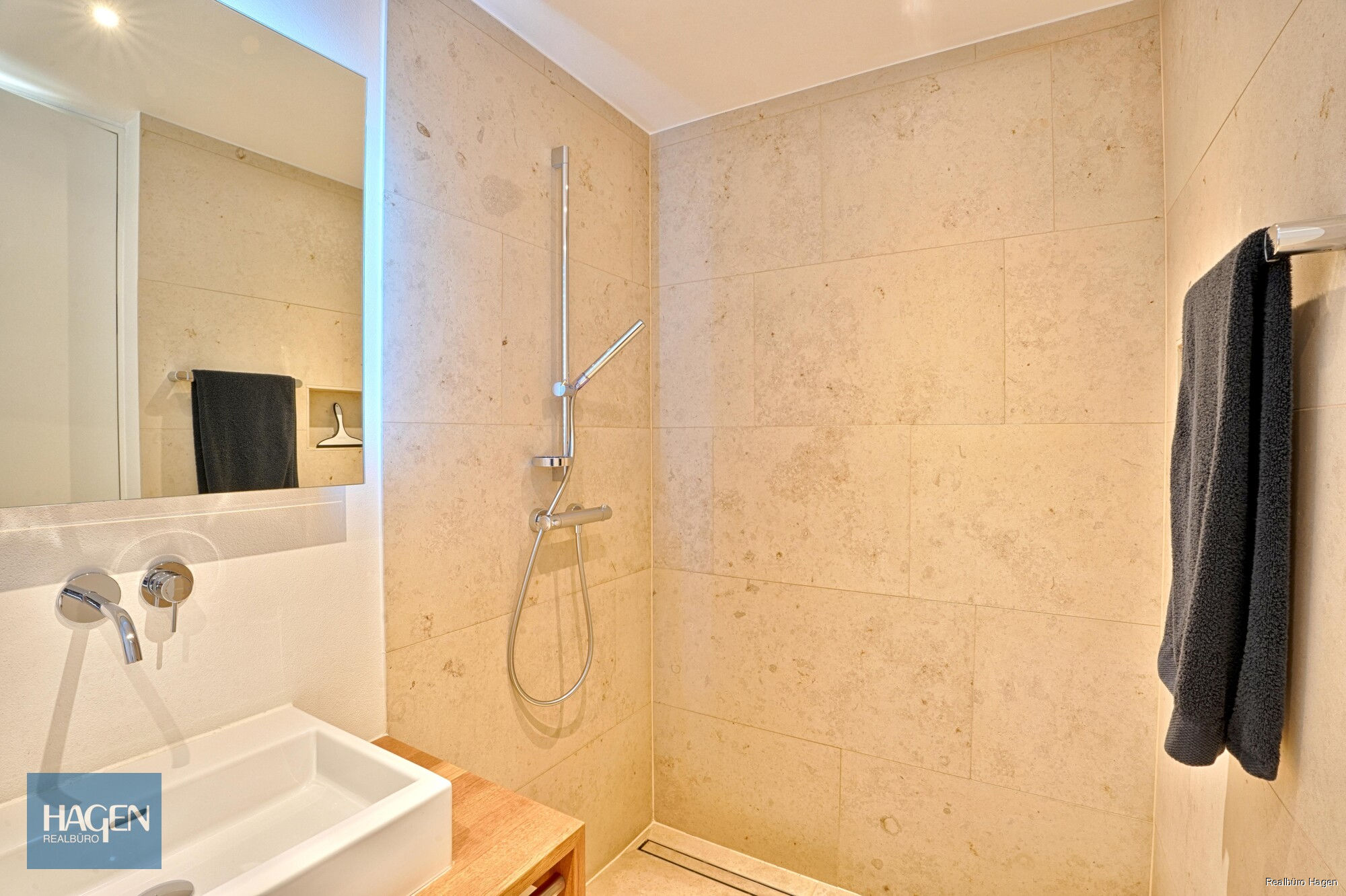 G&auml;stebadezimmer