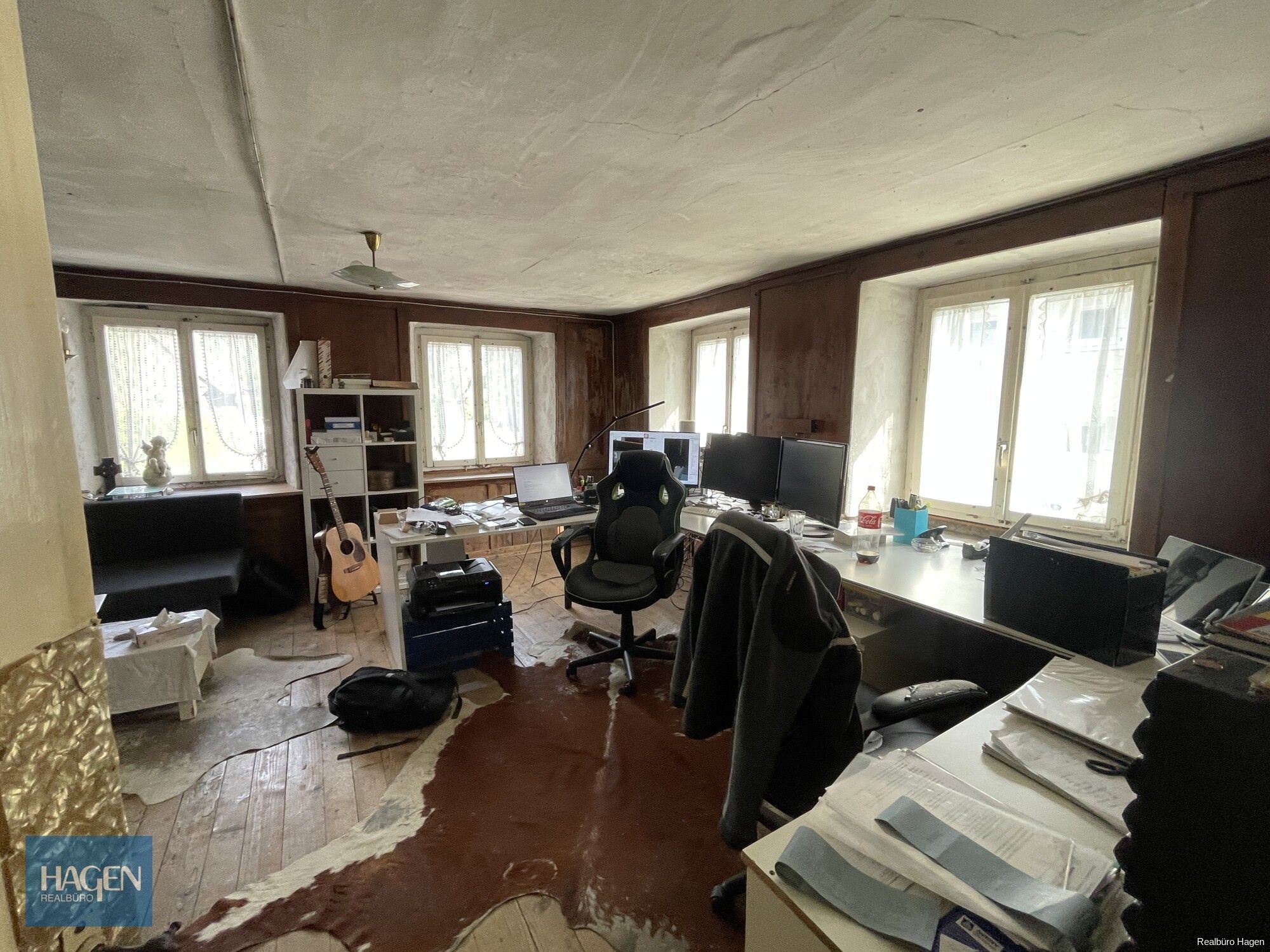 B&uuml;ro