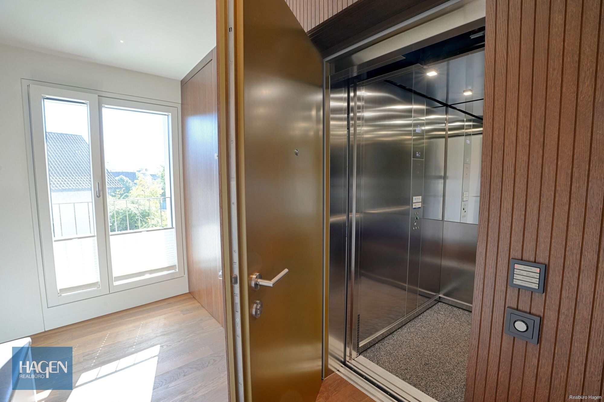 Eingangsbereich Lift