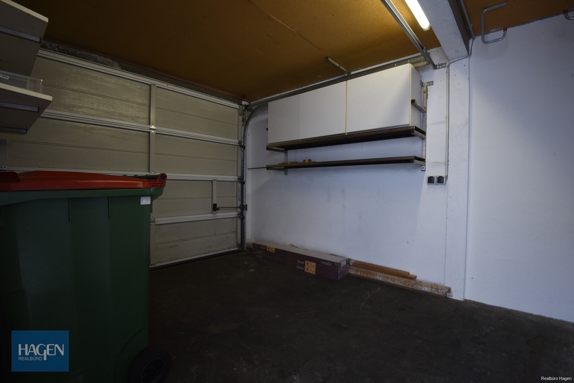 Garage 2