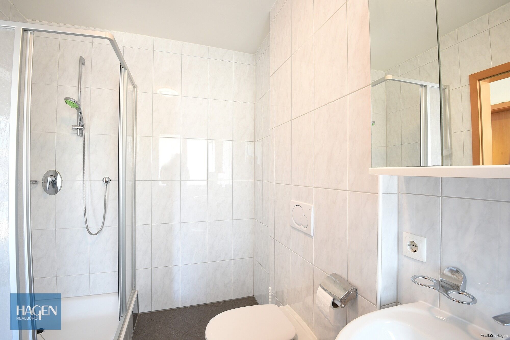 B&uuml;ro OG Badezimmer