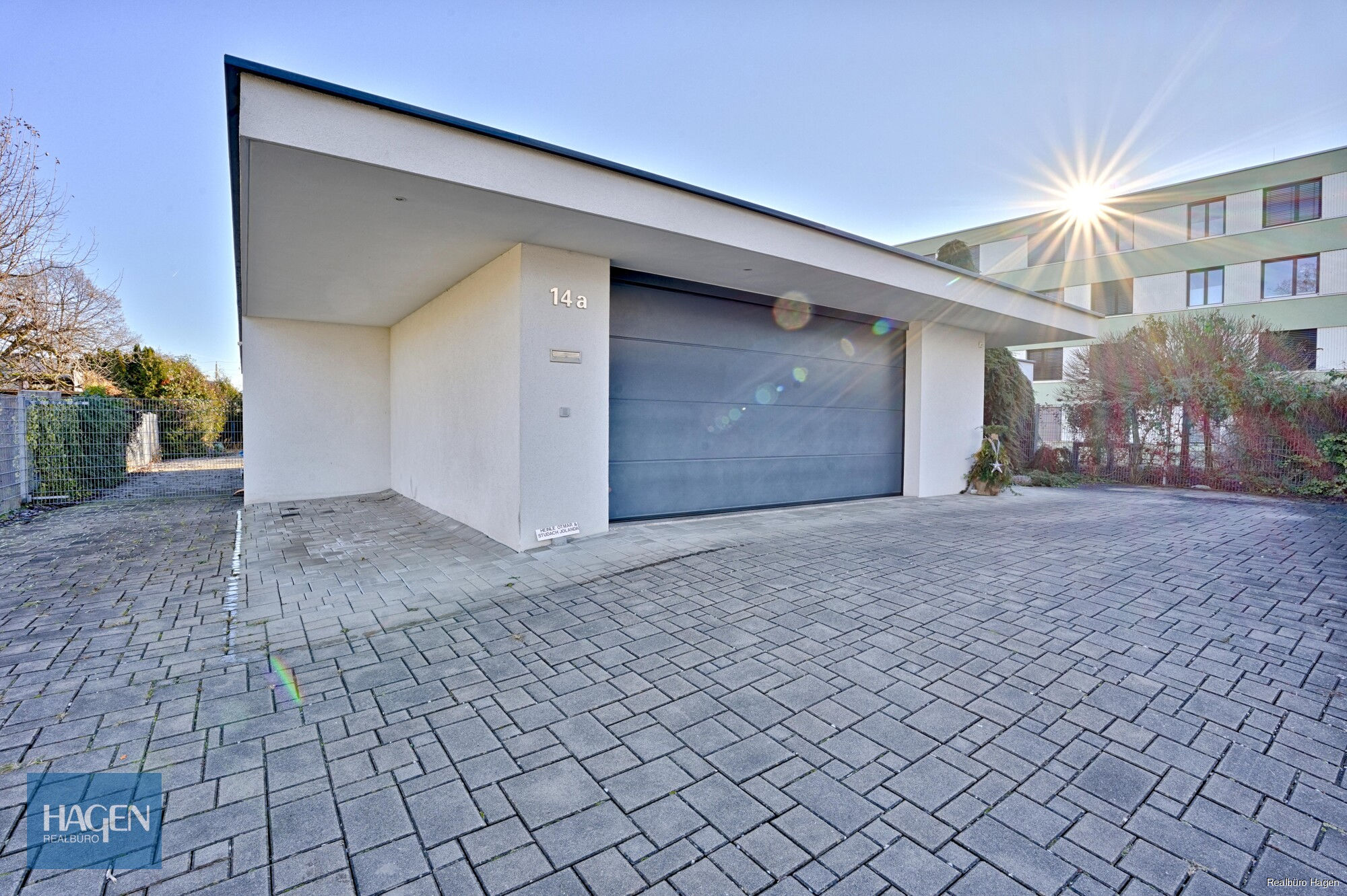 Garage/Au&szlig;enstellplatz