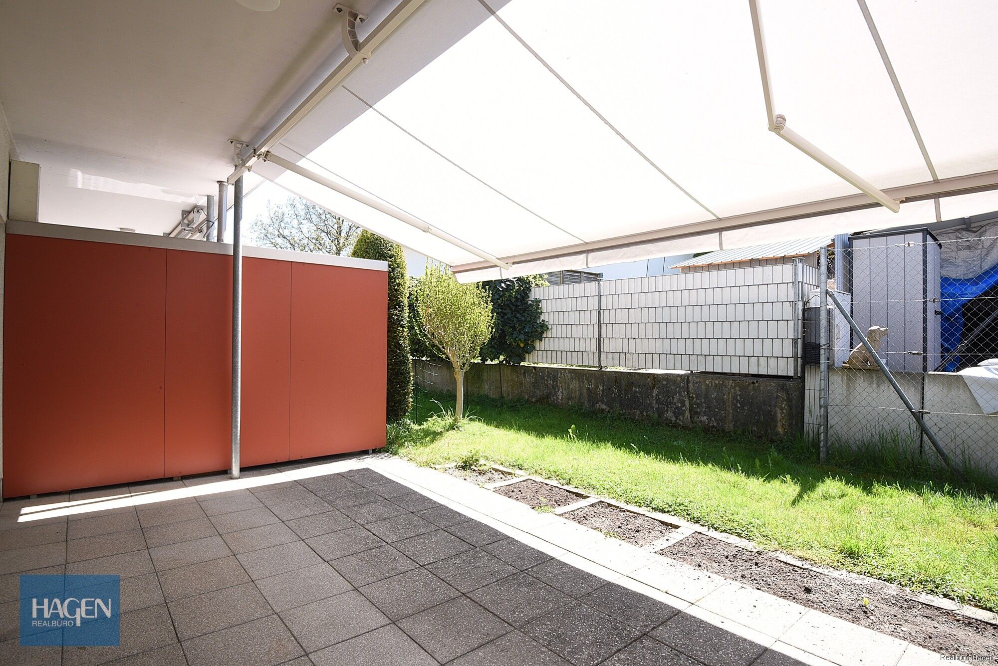 Garten mit Beschattung