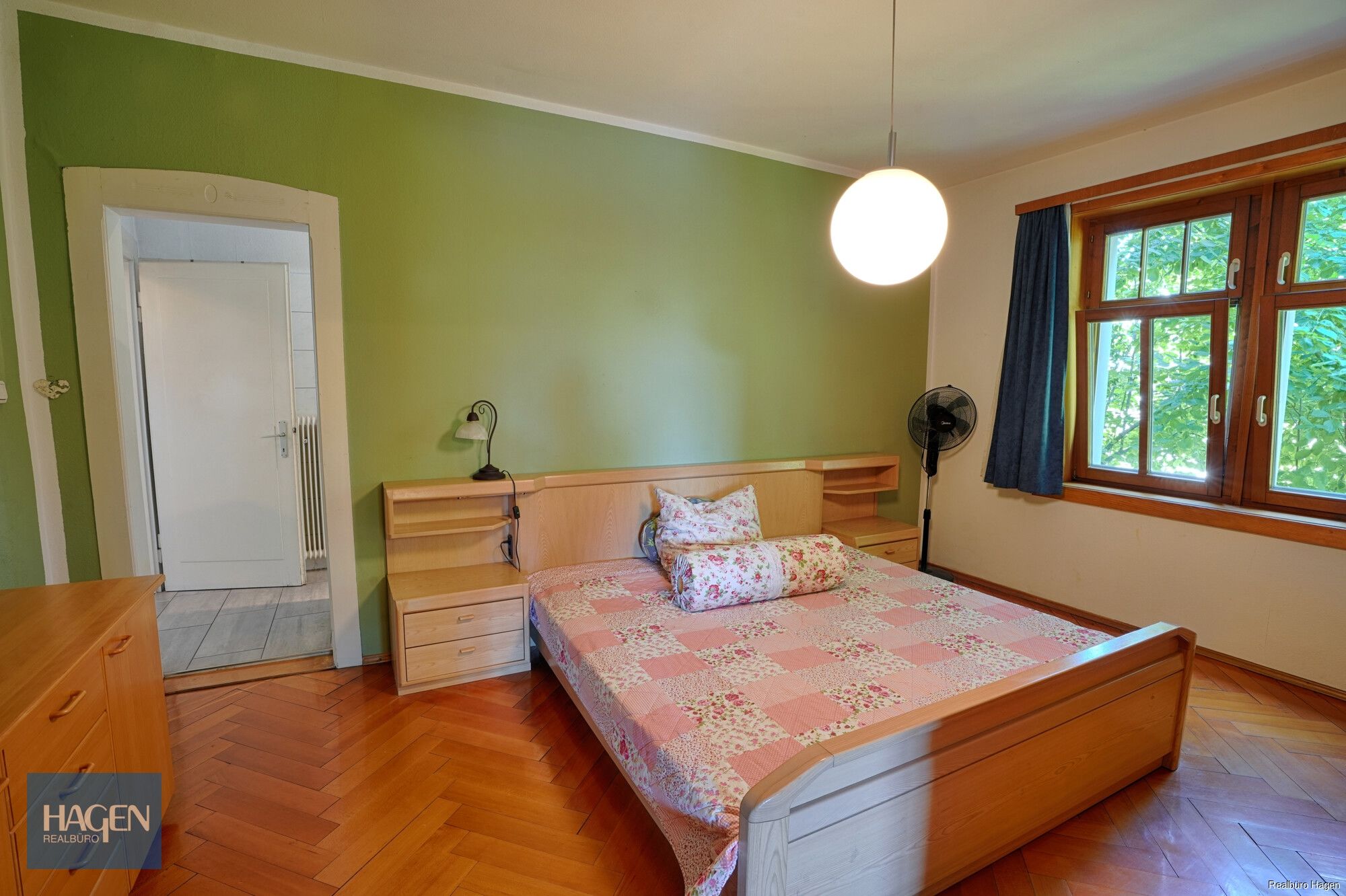 Schlafzimmer EG