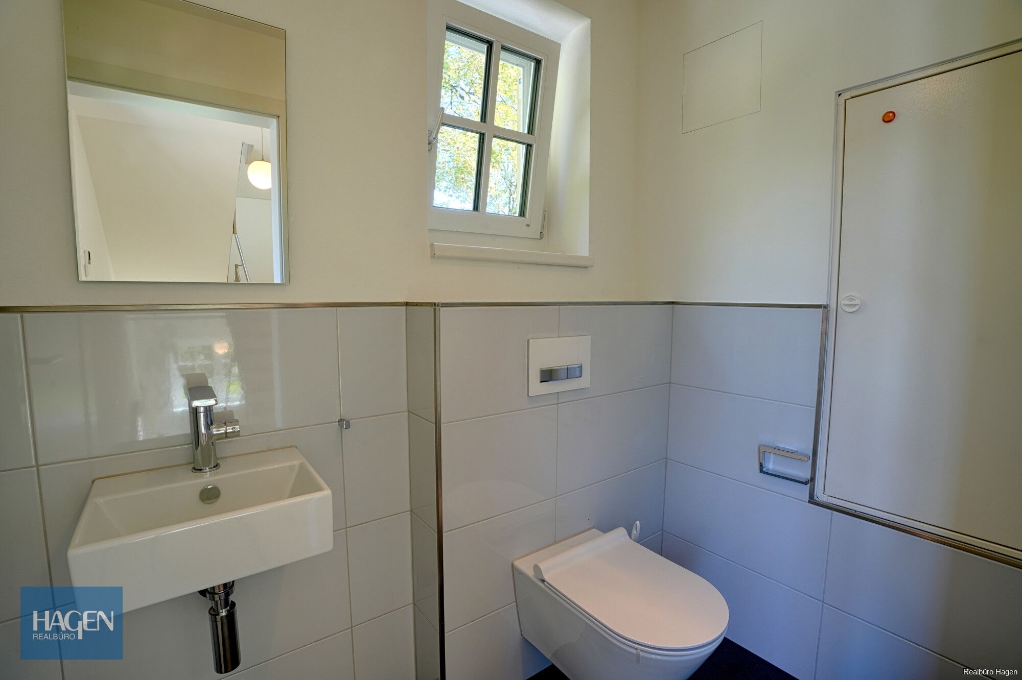 Separate Toilette