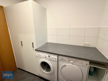 Gäste Toilette & Wäscheraum 