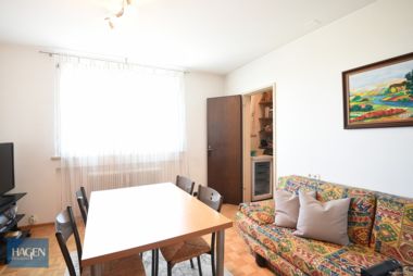 Kinderzimmer oder B&uuml;ro mit Abstellraum 