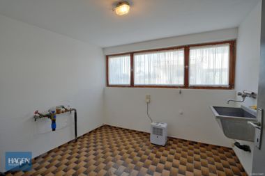 Wasch&uuml;che Keller