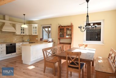 K&uuml;che mit Esszimmer